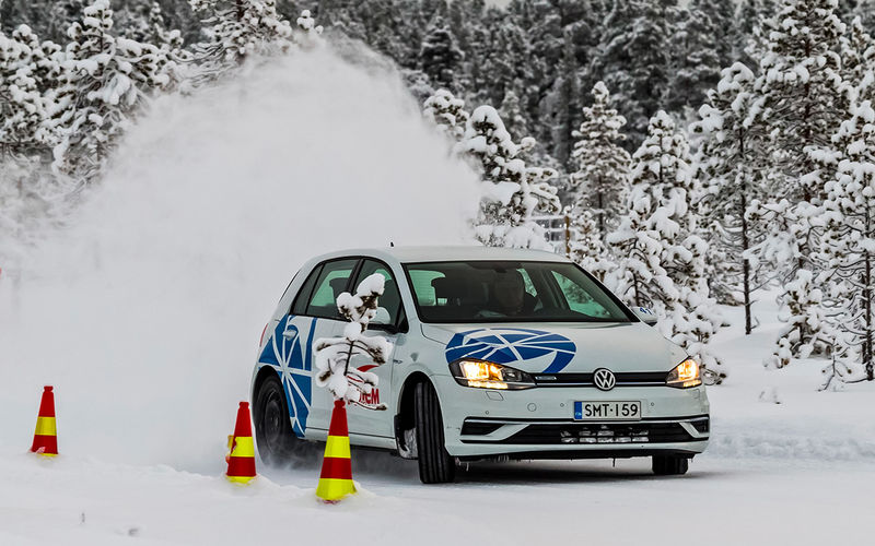 test_winter_tyres_stud_195_65_r15_zr_2019