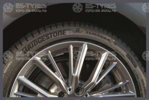 Bridgestone Turanza T006 255/45 R20 105W